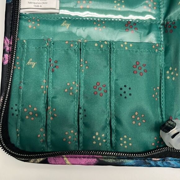 Lug Sleeper XL - Navy Bloom Organizer for Makeup Brush and Accessories - Picture 6 of 16